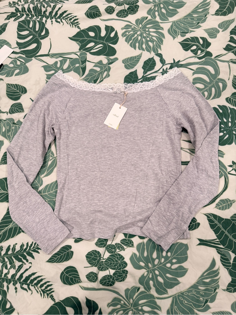 Wilfred Light Gray Long Sleeve Tee with Lace Trim